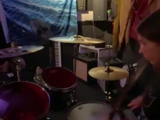 Felicity feline drumming lama jam